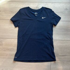 The NIKE TEE. Women’s Sports shirt.✅🏃‍♀️